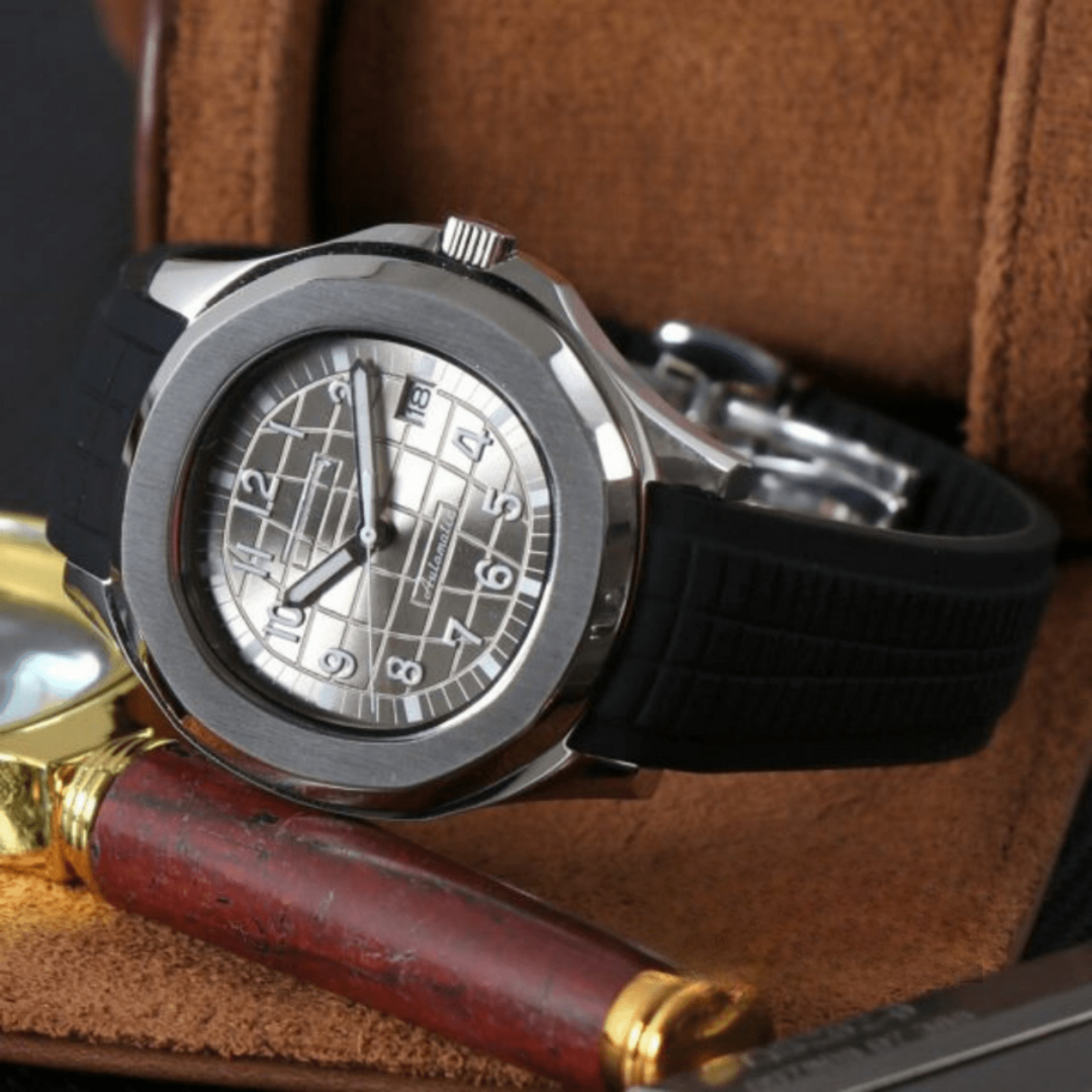 AQUA | METALLIC BLACK | SILICONE STRAP